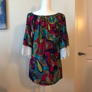 WinWin Half Sleeve Lace tunic or a dress